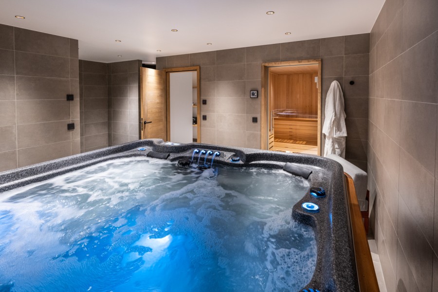 B01 | Cinema and wellness area