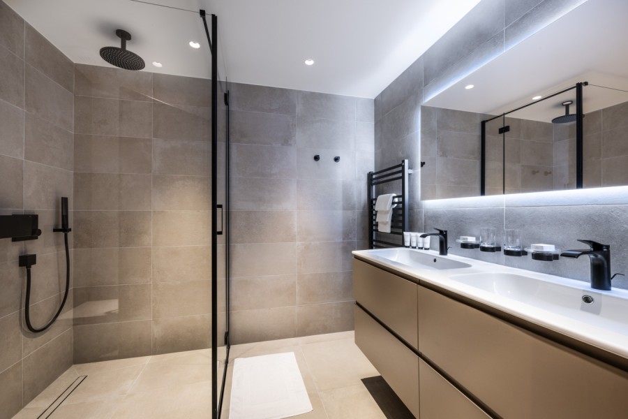 B01 | Cinema and wellness area