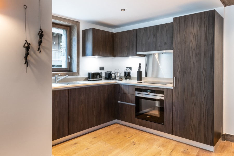 3 | Functional and welcoming two-bedroom cabin